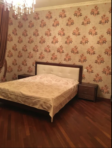 Будинок на Уютна вул.