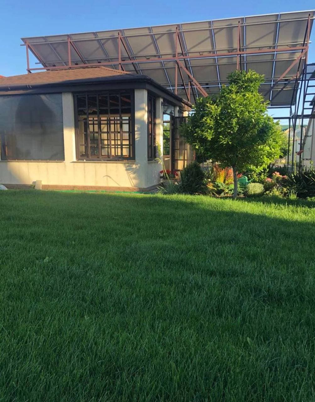 Будинок на Довженка вул.