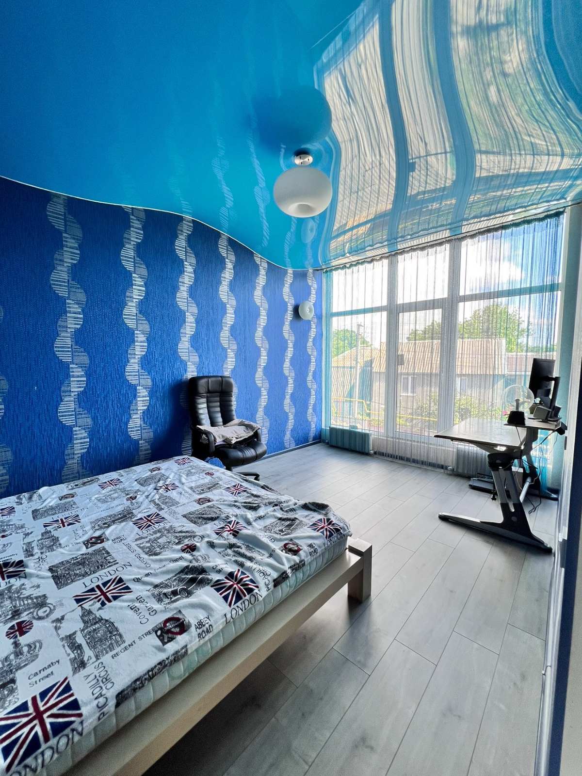 Будинок на Ветеранiв вул.