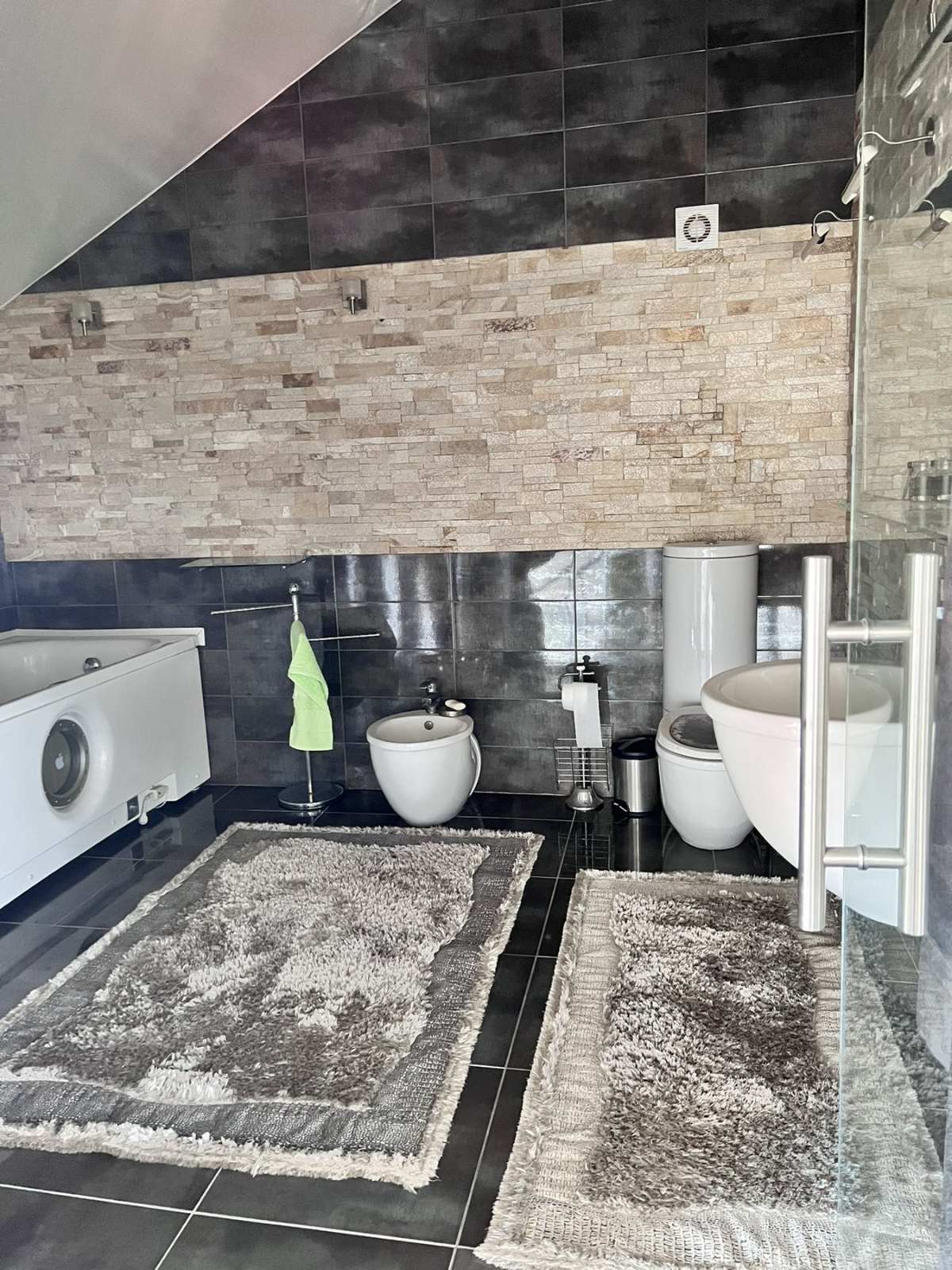 Будинок на Ветеранiв вул.