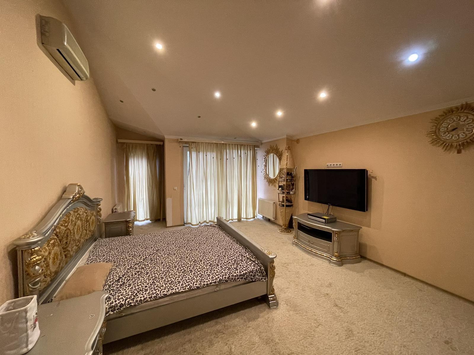 будинок Дачна вул