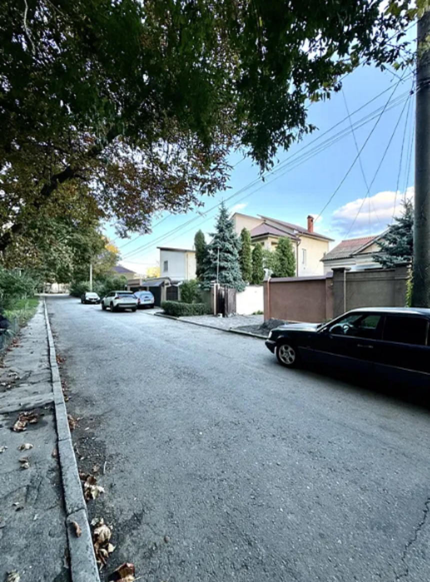 Підлога будинку на Штурвальній