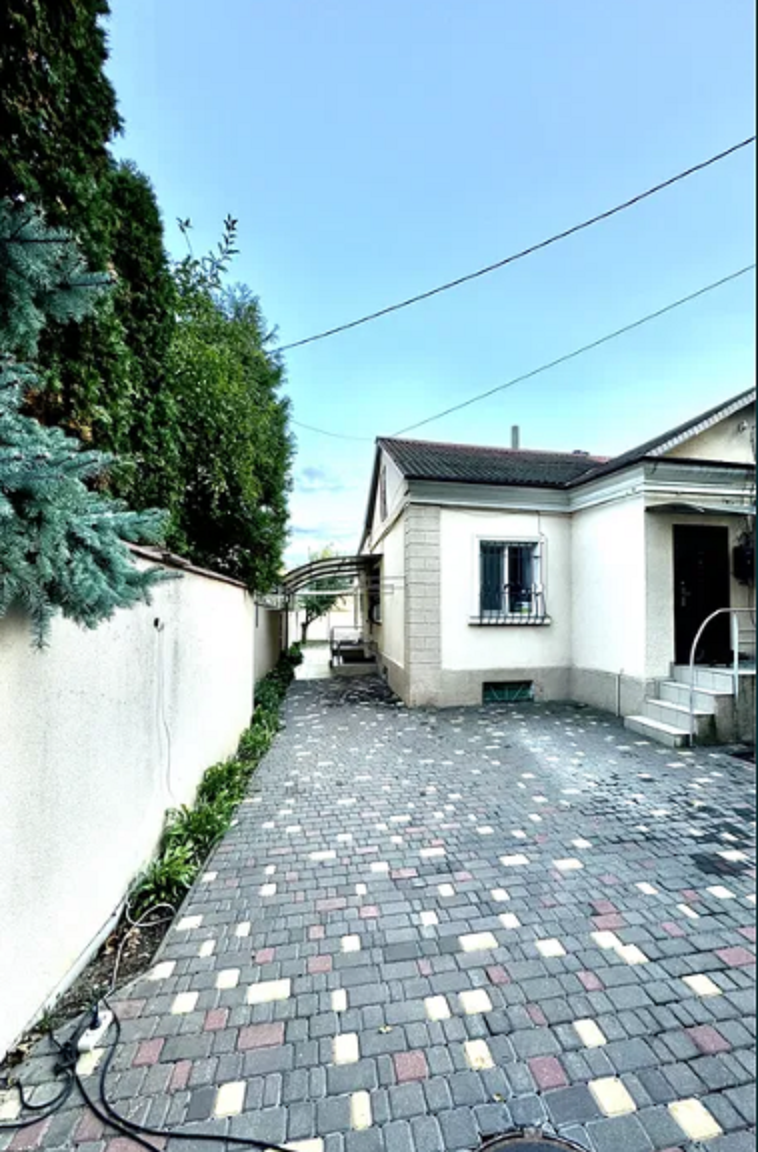 Підлога будинку на Штурвальній