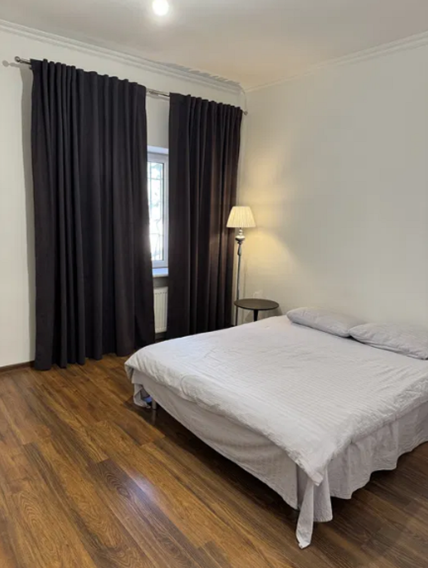 Підлога будинку на Штурвальній