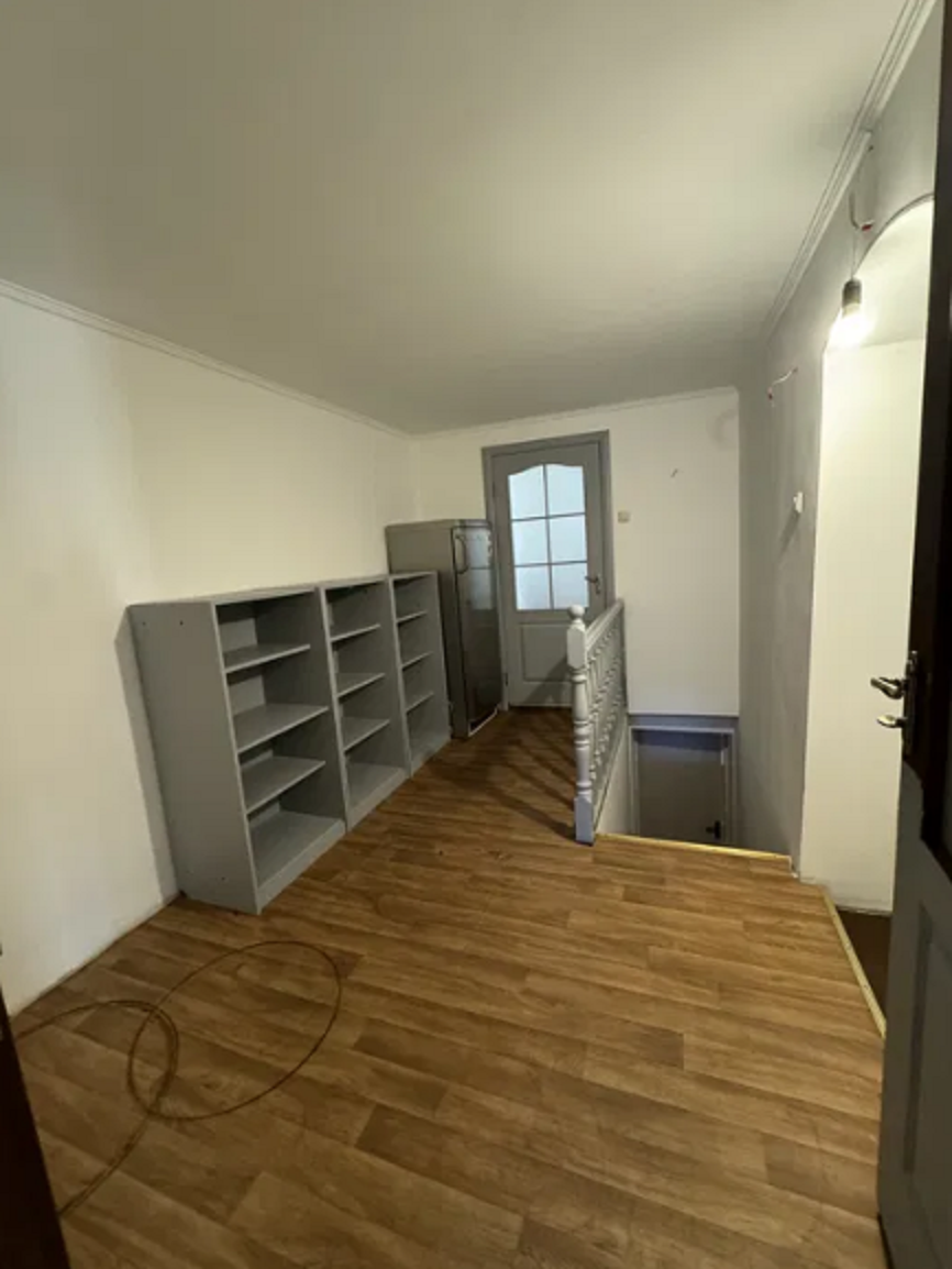 Підлога будинку на Штурвальній