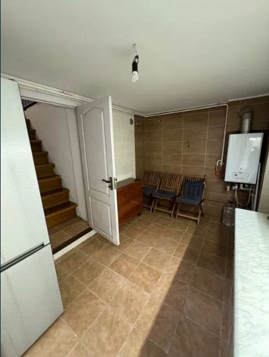 Підлога будинку на Штурвальній