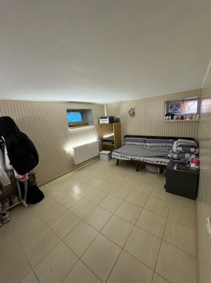 Підлога будинку на Штурвальній