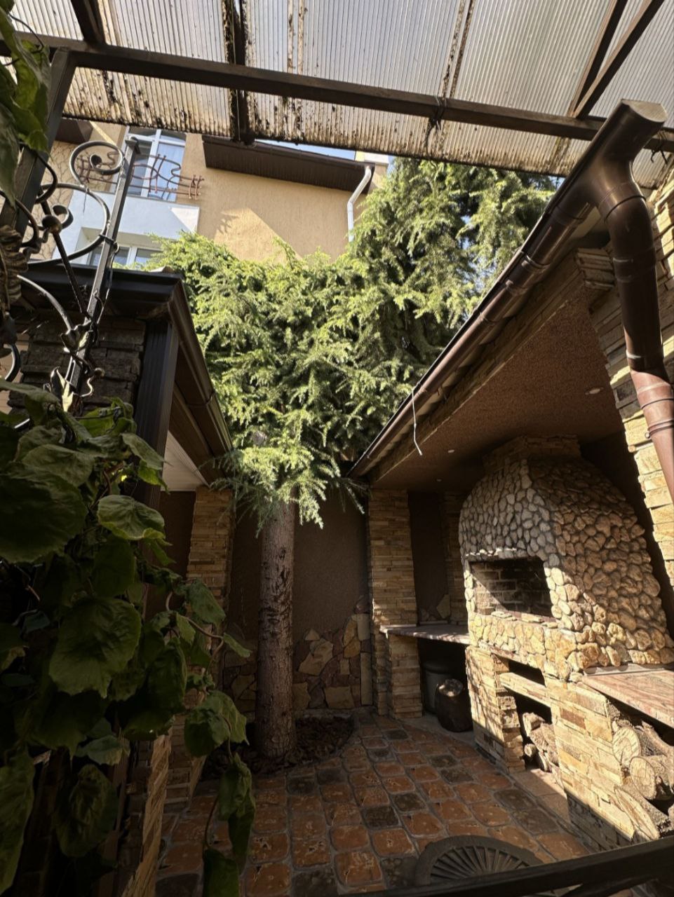 Продам будинок на Довгій вул.