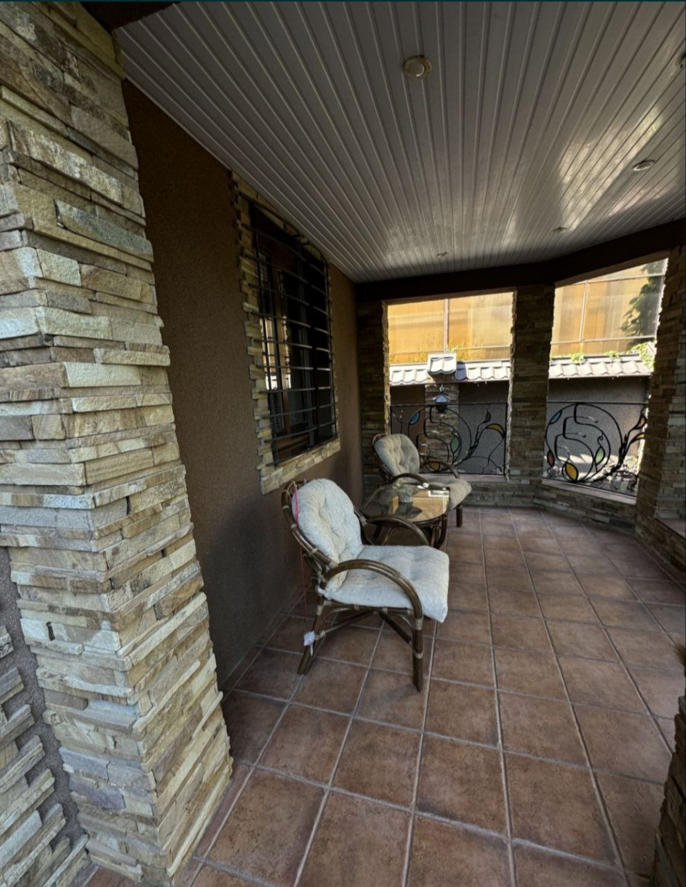 Продам будинок на Довгій вул.