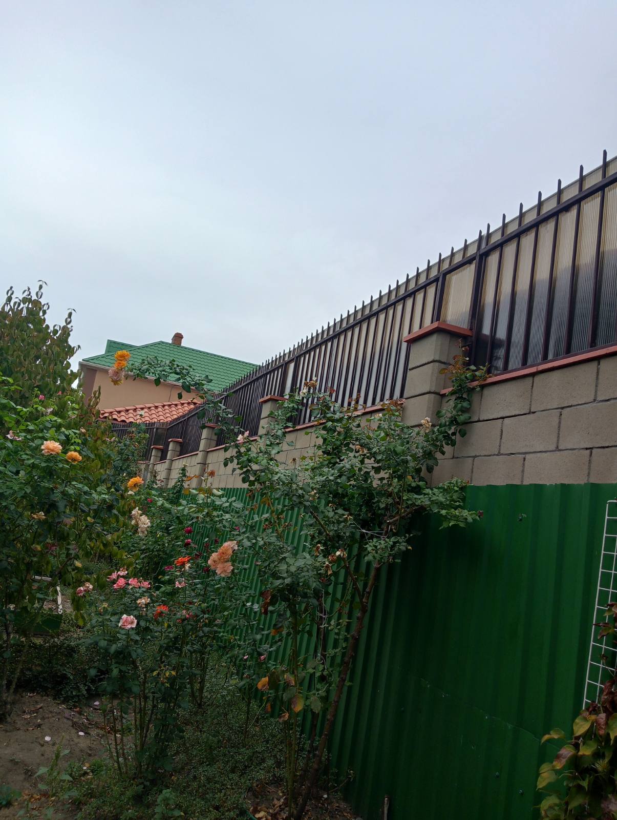 Дом на Костанди ул.