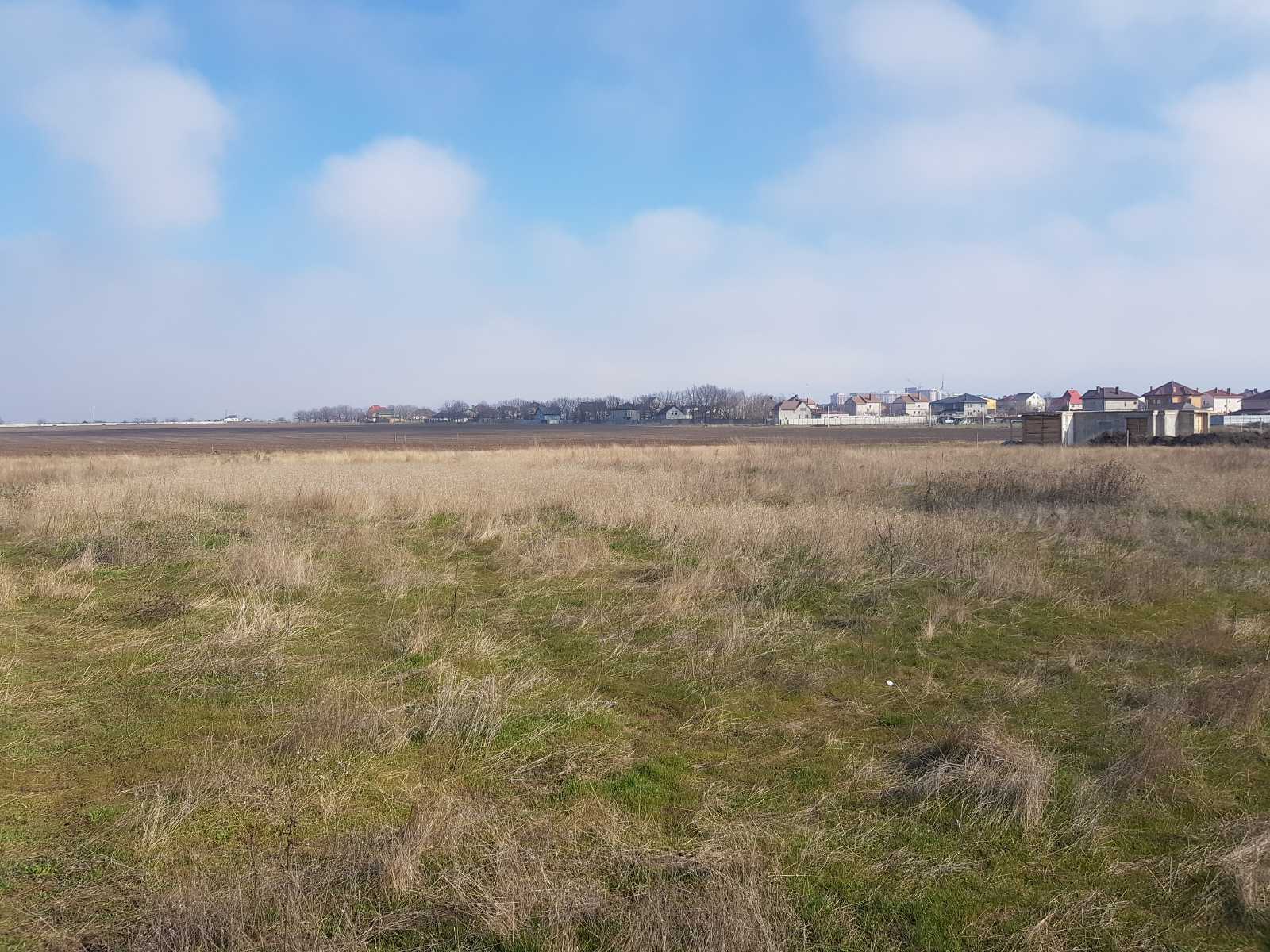 Plot on Vysotskogo avenue